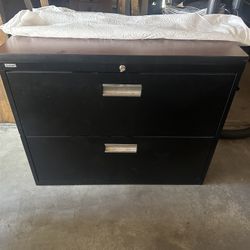 Metal Filing Cabinet 