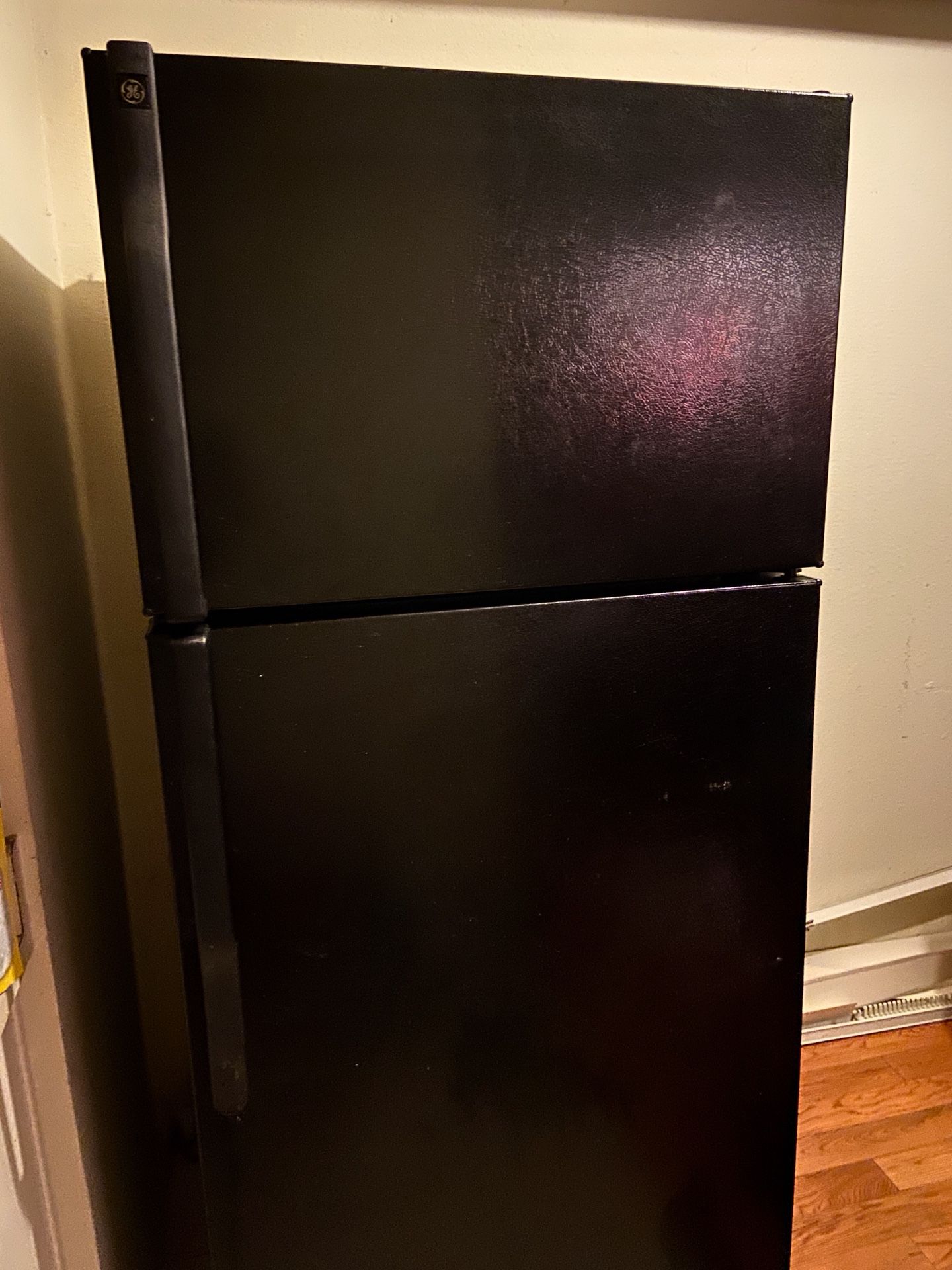 GE Energy Star 18 cu. inch Refrigerator(pick up only thanks)