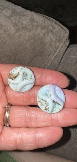 Vintage Goldtone And Blue Porcelain Clip On Earrings