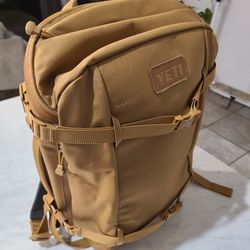 27 L Crossroads  Carry On Backpack