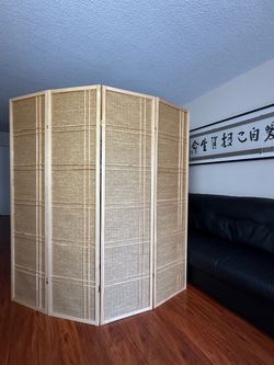 Wicker room divider