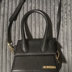 jacquemus The medium Chiquito