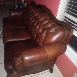 SOFA DE PIEL USADO