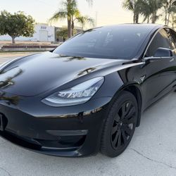 2019 Tesla Model 3 Long Range - 1 OWNER - immaculate conditions 