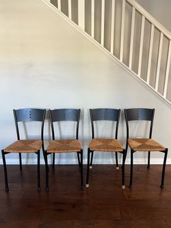 Set of 4 Chairs