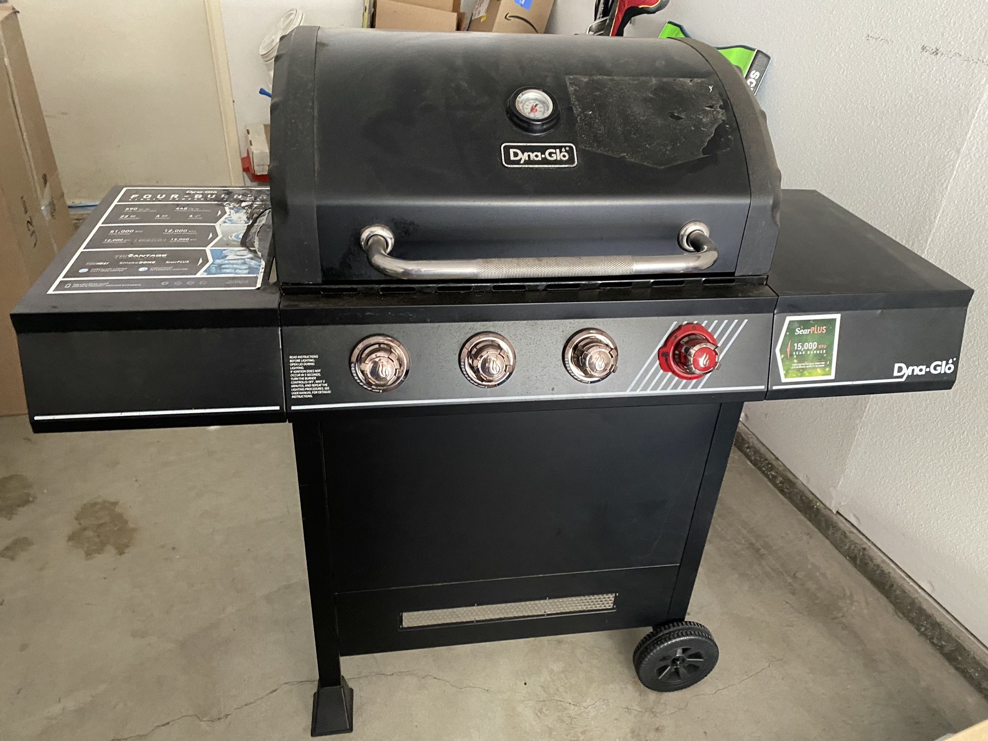 Dyna glo Burner Gas Grill