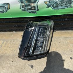 2015-2020 Cadillac Escalade Headlight Oem 