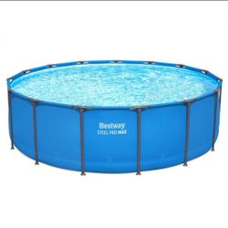 Above ground pool