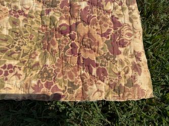 Lot Sale 3 Vintage floral blanket quilt. Handmade early 1900’s, hand stitched quilts Midwest USA!