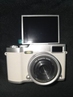 Digital camera