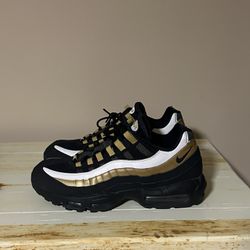 Black Gold Air Max 95 Size 13