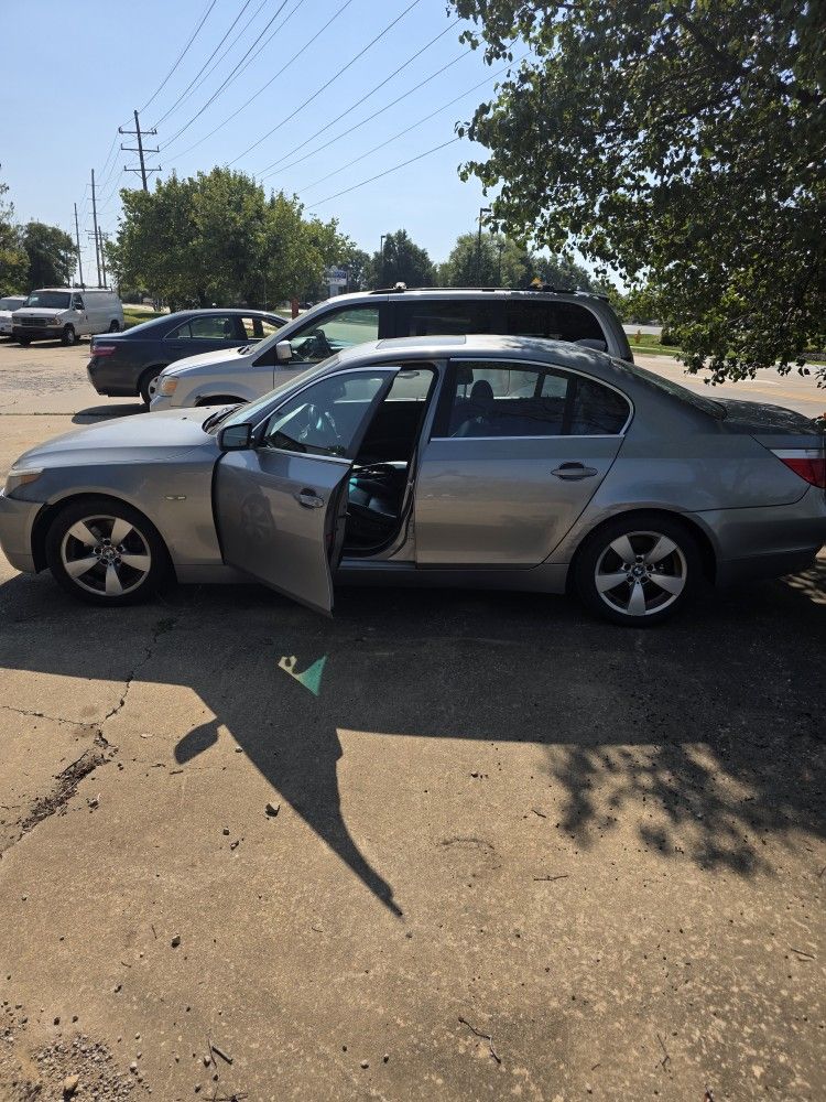 2005 BMW 530i