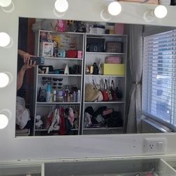 Vanity Mirror With Lights