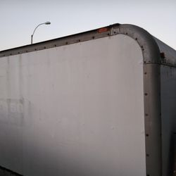 Trailer box came out of truck