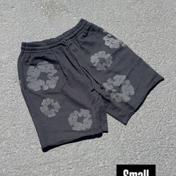 Denim Tear Shorts‼️🔌
