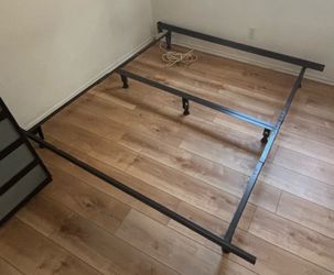 Metal bed fram
