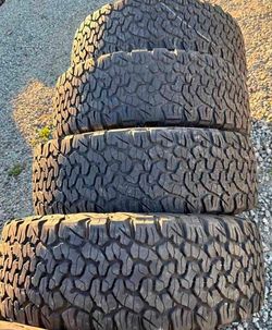 37x12.50/17 Bfgoodrich ko2 tires Con 80% de Vida Las 4🚀🚀🚀