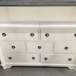 Great Conditions Baby Changing Station With Drawers