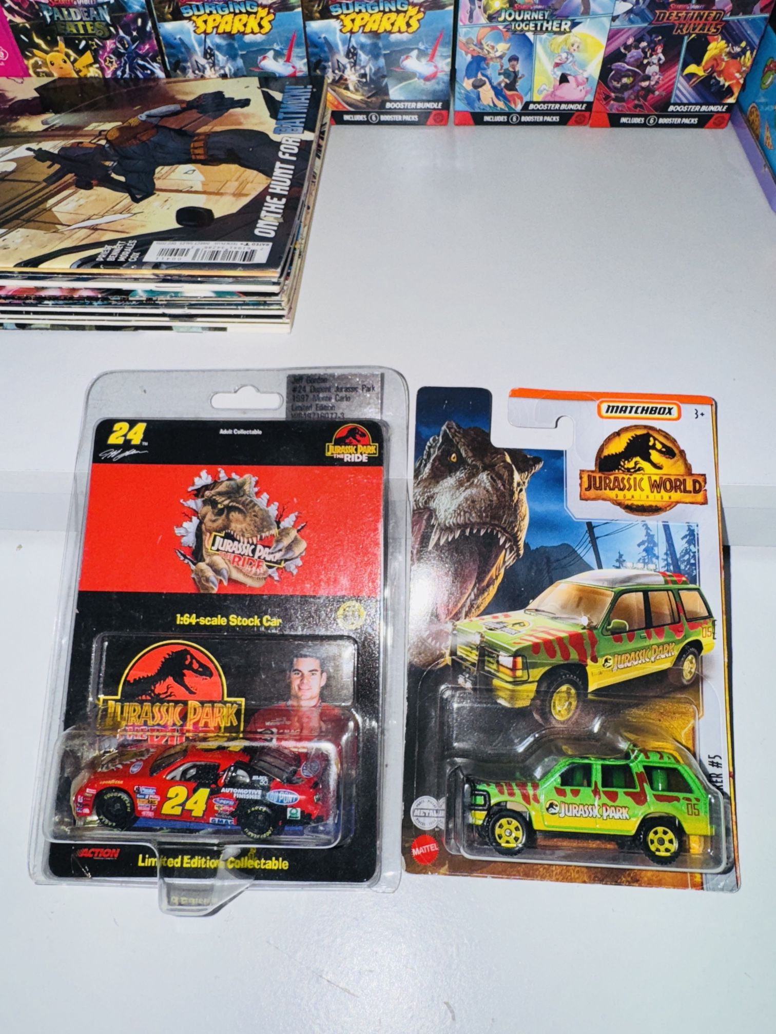 Jurassic Park Diecast Lot – Stock Car + Matchbox Explorer