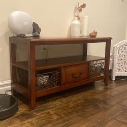 Pier One Wood Table Tv Stand Entrance Table With Wicker Baskets