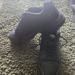 Wimans Skechers Relaxed Fit Skid Resistant Wide Black Work Shoes Size 9