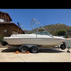 2000 Maxum 21 MERCRUISER