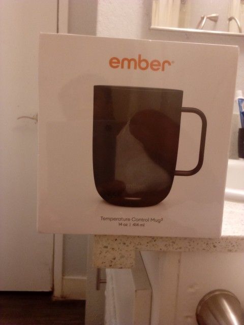 Ember. Temperature Control Mug