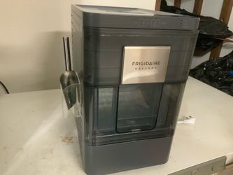 COUNTERTOP  ICE  MAKER