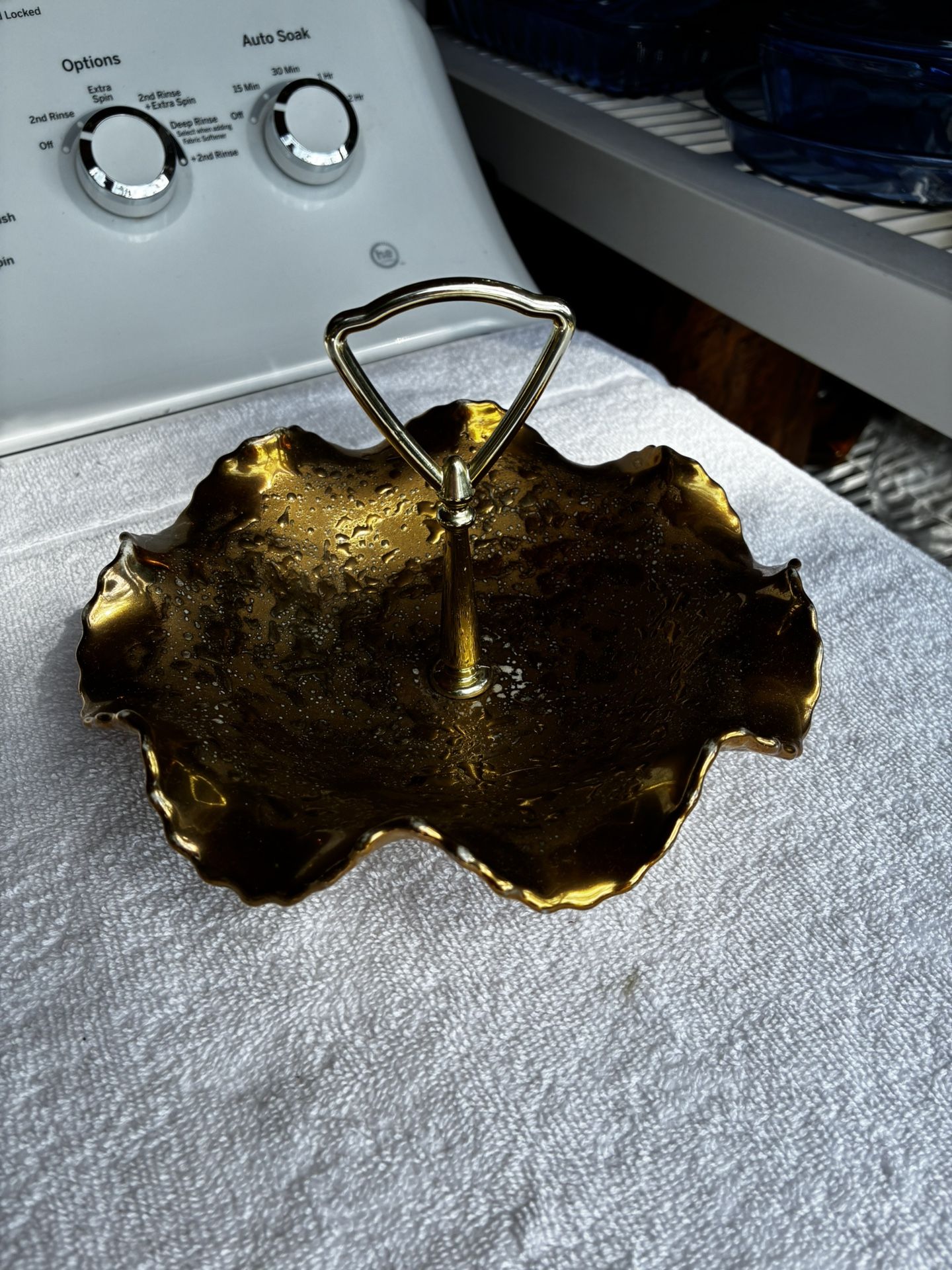 Vintage Bel-Terr China 22kt Weeping Gold ruffled Candy Dish With Handle