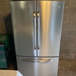 French door stainless steel GE Three doors icemaker