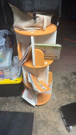 Rollong book storage kids