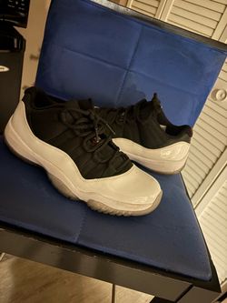 Air Jordan 11 Retro Low Sneakers