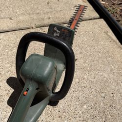 Used Black Decker 16 Electric 16 HEDGE TRIMMER