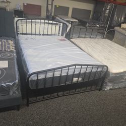 FULL MEMORY FOAM MATTRESS 