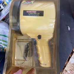 Handheld Spotlight / STRONG flashlight