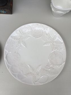 Never used Shell dish set