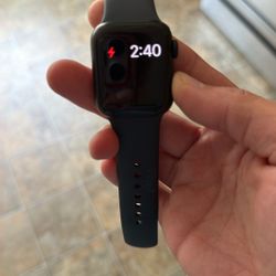 Apple Watch SE 40mm GPS 