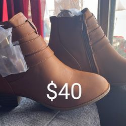 Women Boots/ Botas