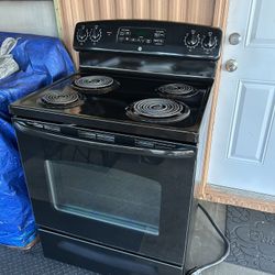 GE Electric Stove 