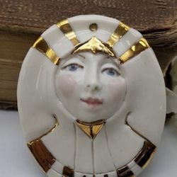 Unique Georgia Pottery Face Brooch