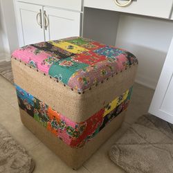 Ottomans cube 
