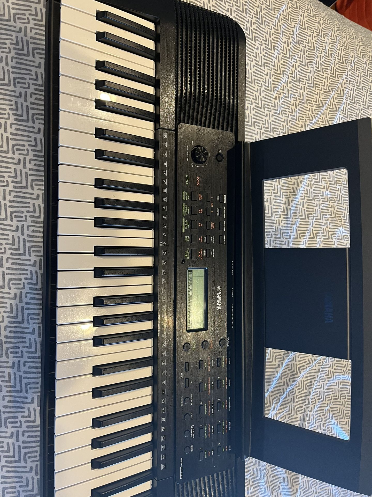 Yamaha YPT-280 Piano