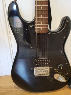 Squire Stratocaster By Fender Affinity Series Black 6-String Electric Guitar