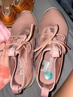 Pink Reebok size 7 1/2