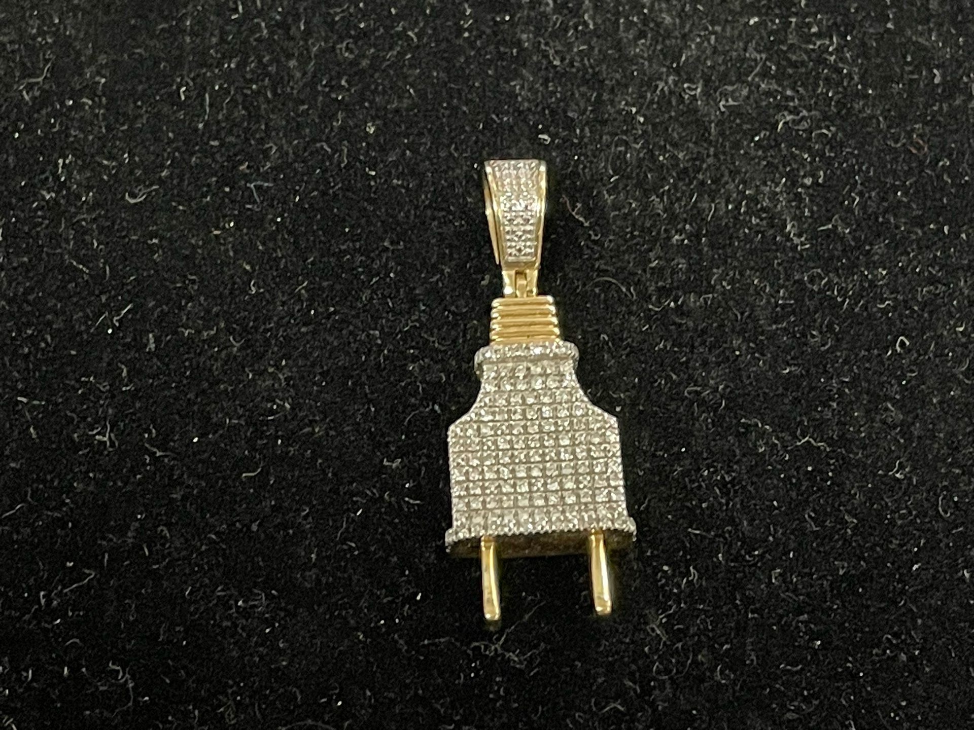 10k Gold & Diamond Plug Pendant Jewelry