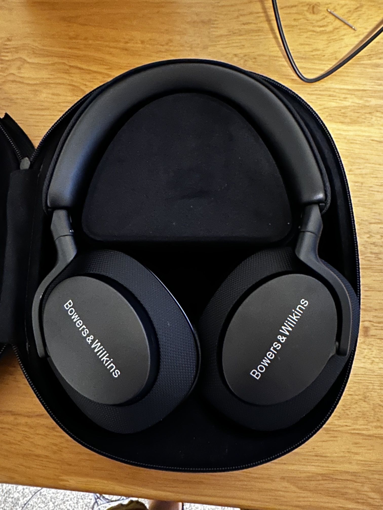Bowers & Wilkins PX7 S2e Over-Ear Noise-Canceling Headphones
