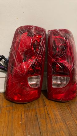 Tail lights for truck