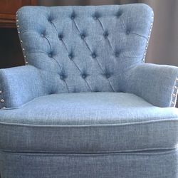 Light Blue Contemporary Tufted Chair
