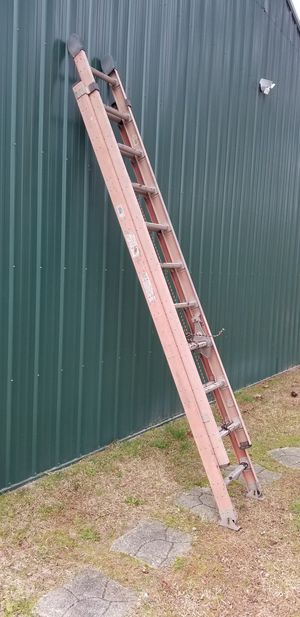 Photo 20 ft fiberglass ladder