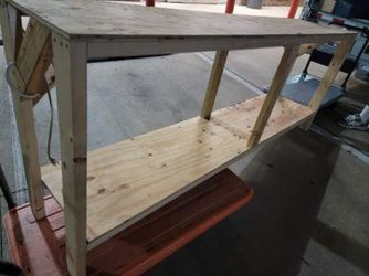 Work bench strong an  sturdy